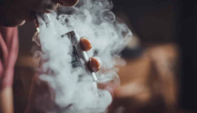 Best Vape Devices for Heavy Smokers