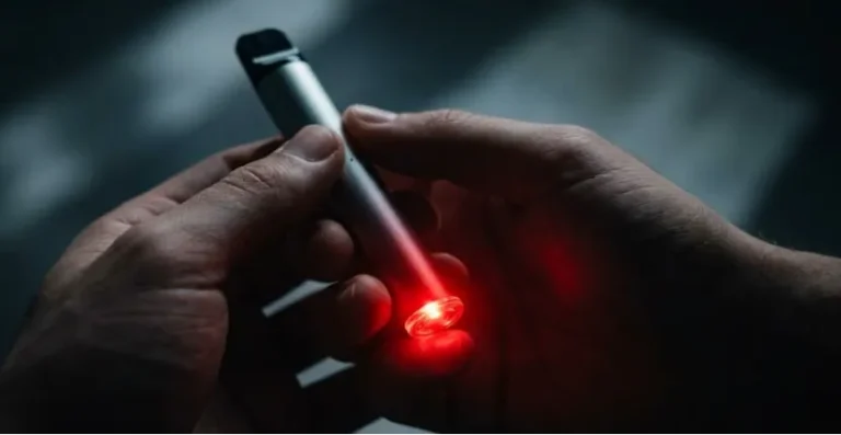 Disposable Vape Blinking 4 Reasons & Quick Fixes